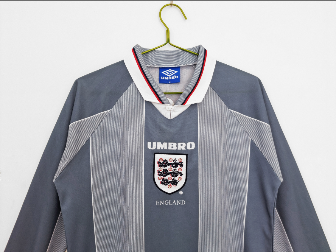 Retro 1996 England Away Kit