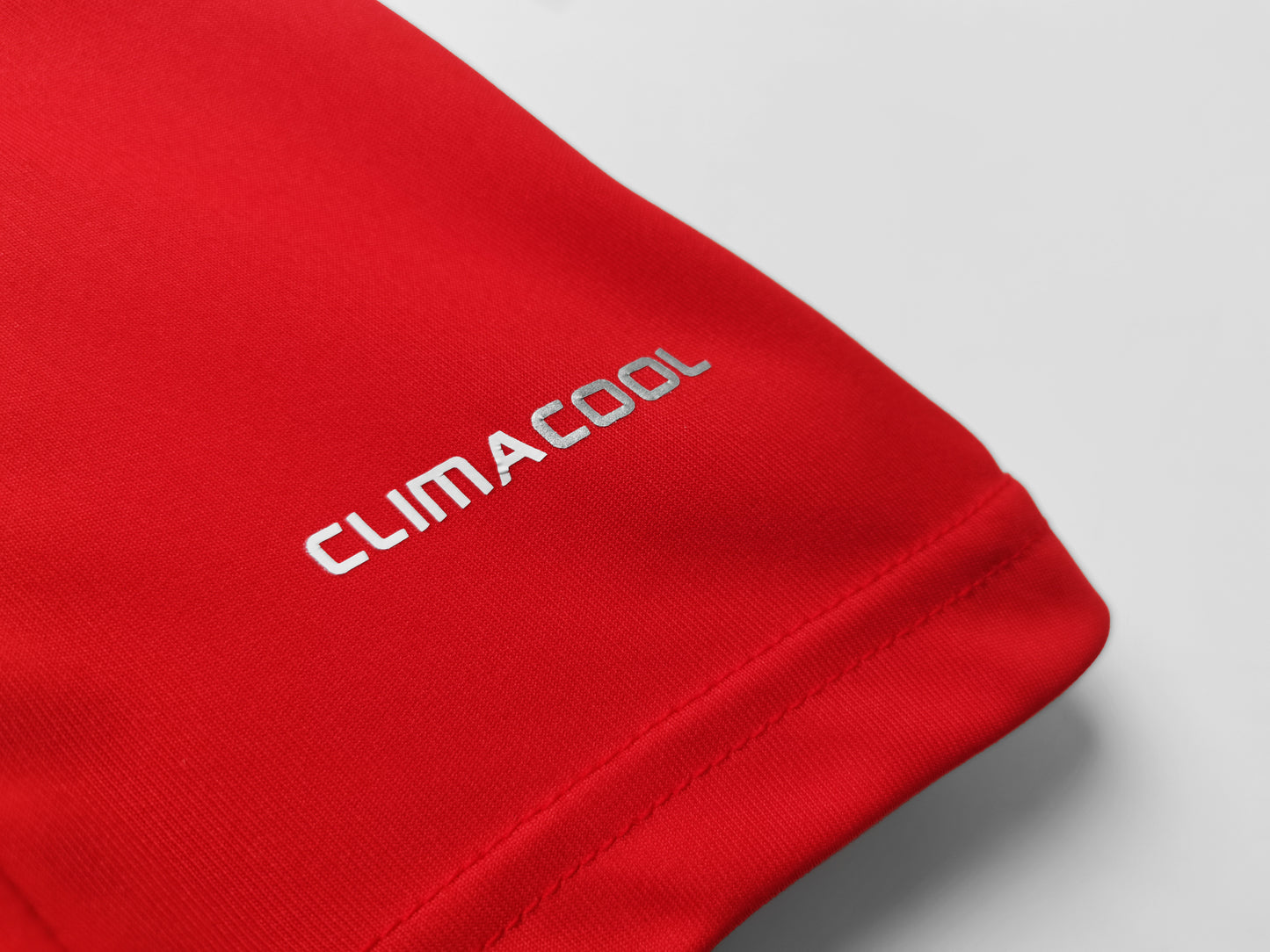 Retro 2011/12 Real Madrid Kit Adult