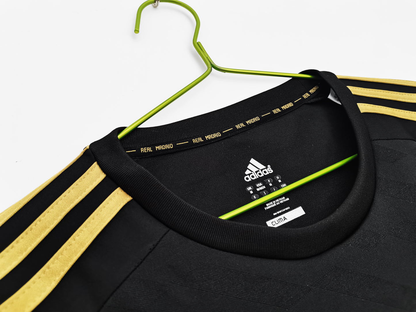 Retro2011/12 Real Madrid Away Kit Adult