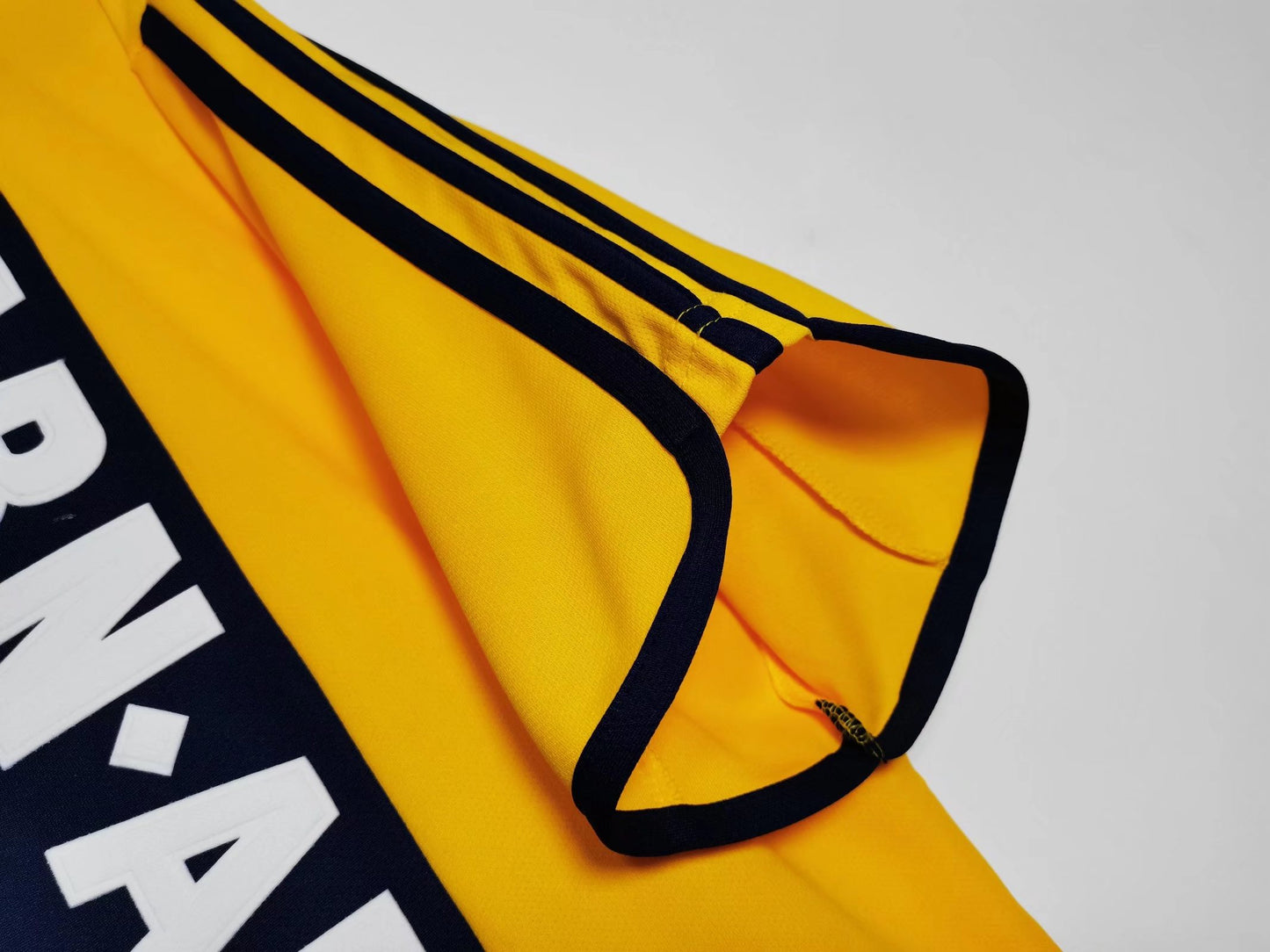 Retro 2000/01  Ajax Away Kit Adult