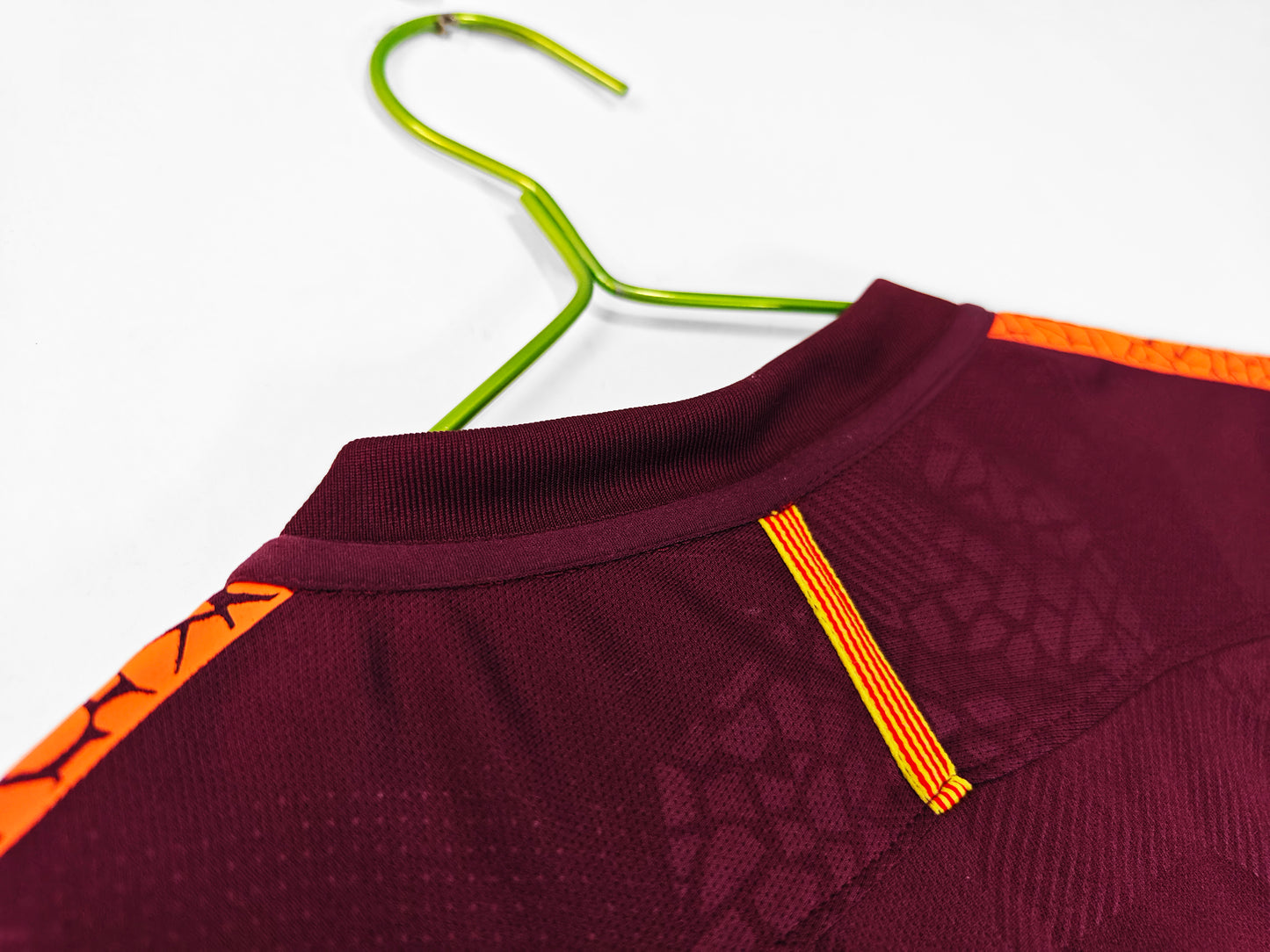 Retro 2017/18 Barcelona Second Kit Adult