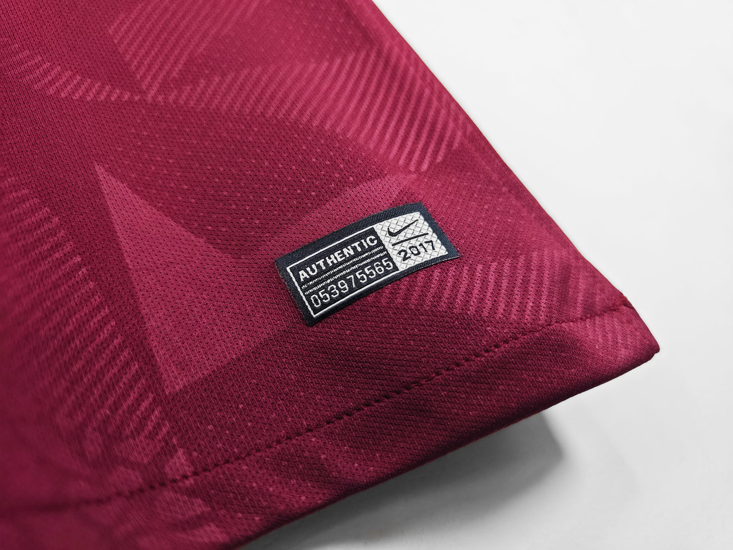Retro 2017/18 Barcelona Second Kit Adult