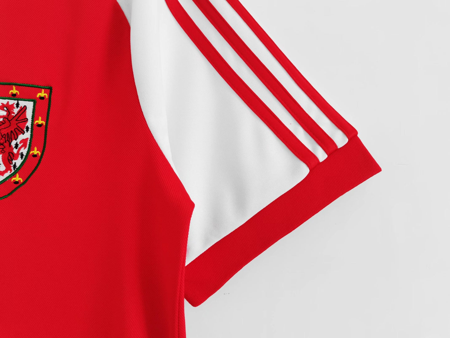 Retro 2015/16 Wales Home Jersey