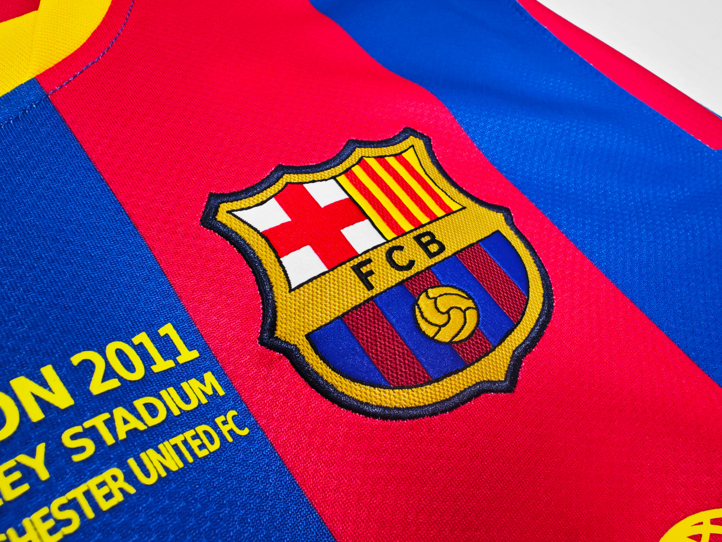 Retro 2010/11 Barcelona At Home Kit Adult