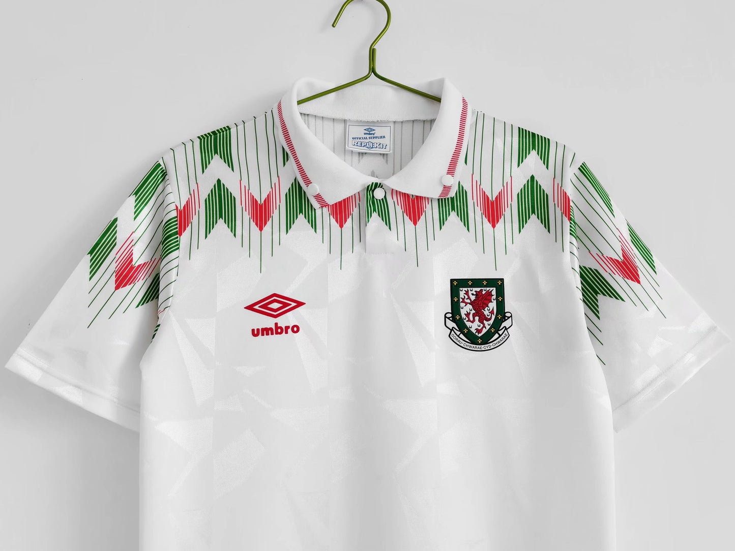 Retro 1990/92 Wales Away Jersey