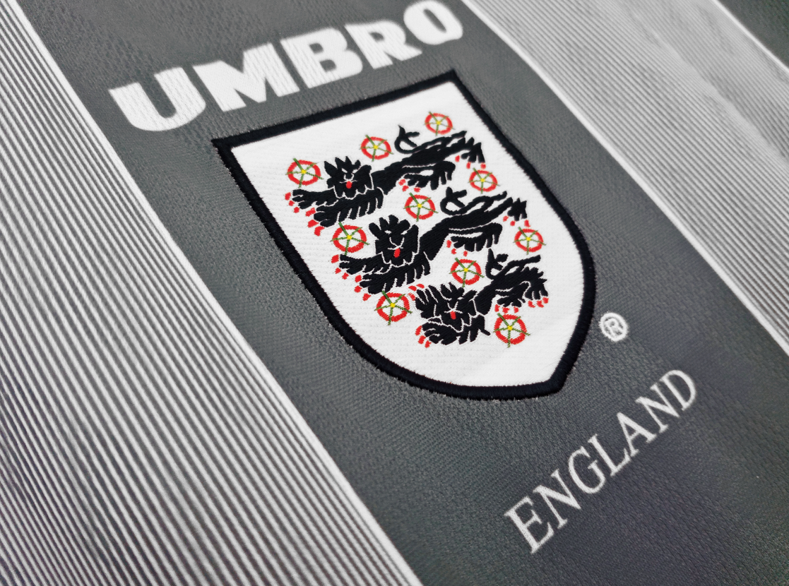 Retro 1996 England Away Kit