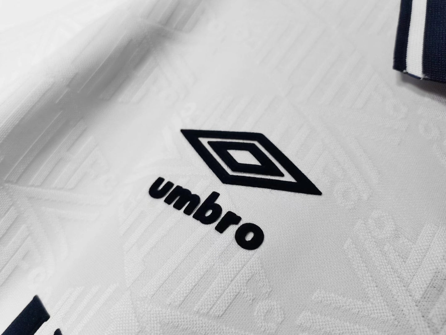 Retro 1991/93 Tottenham Home Kit