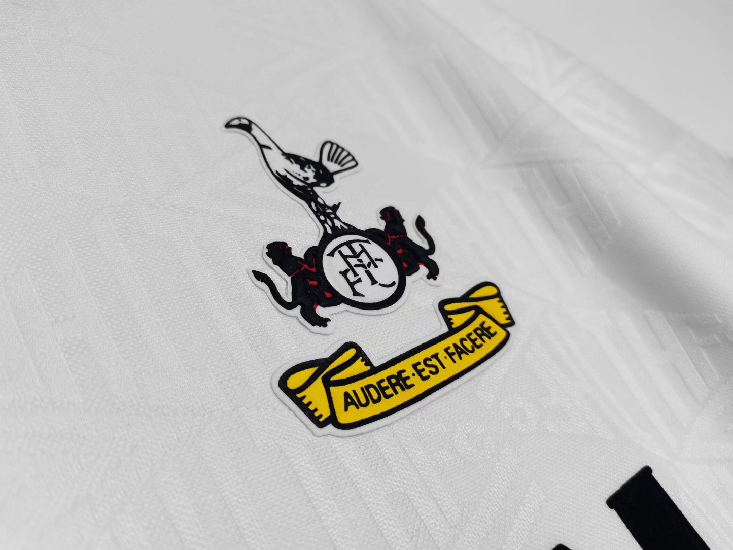 Retro 1991/93 Tottenham Home Kit