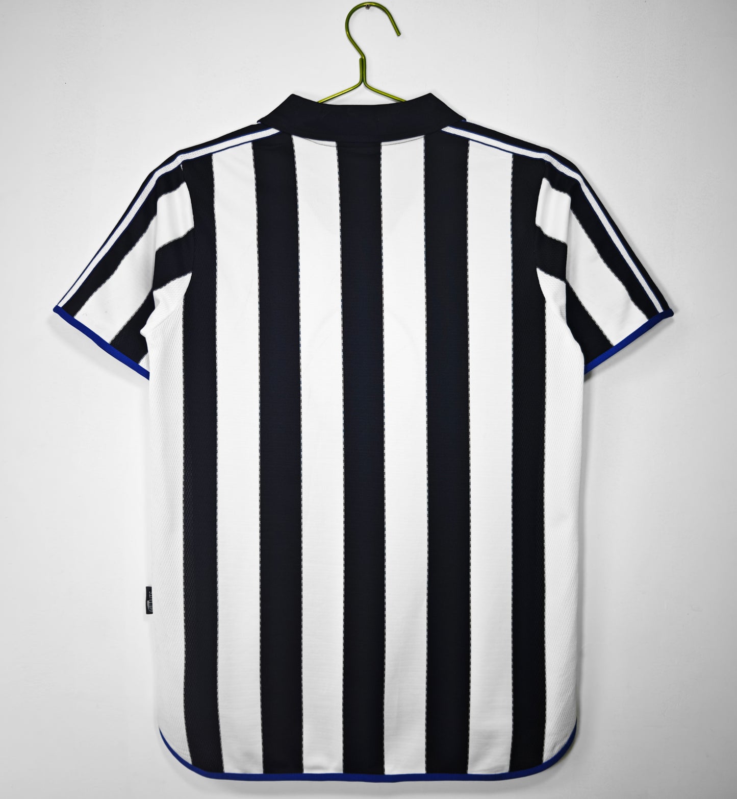 Retro 1999/00 Newcastle United Home Jersey