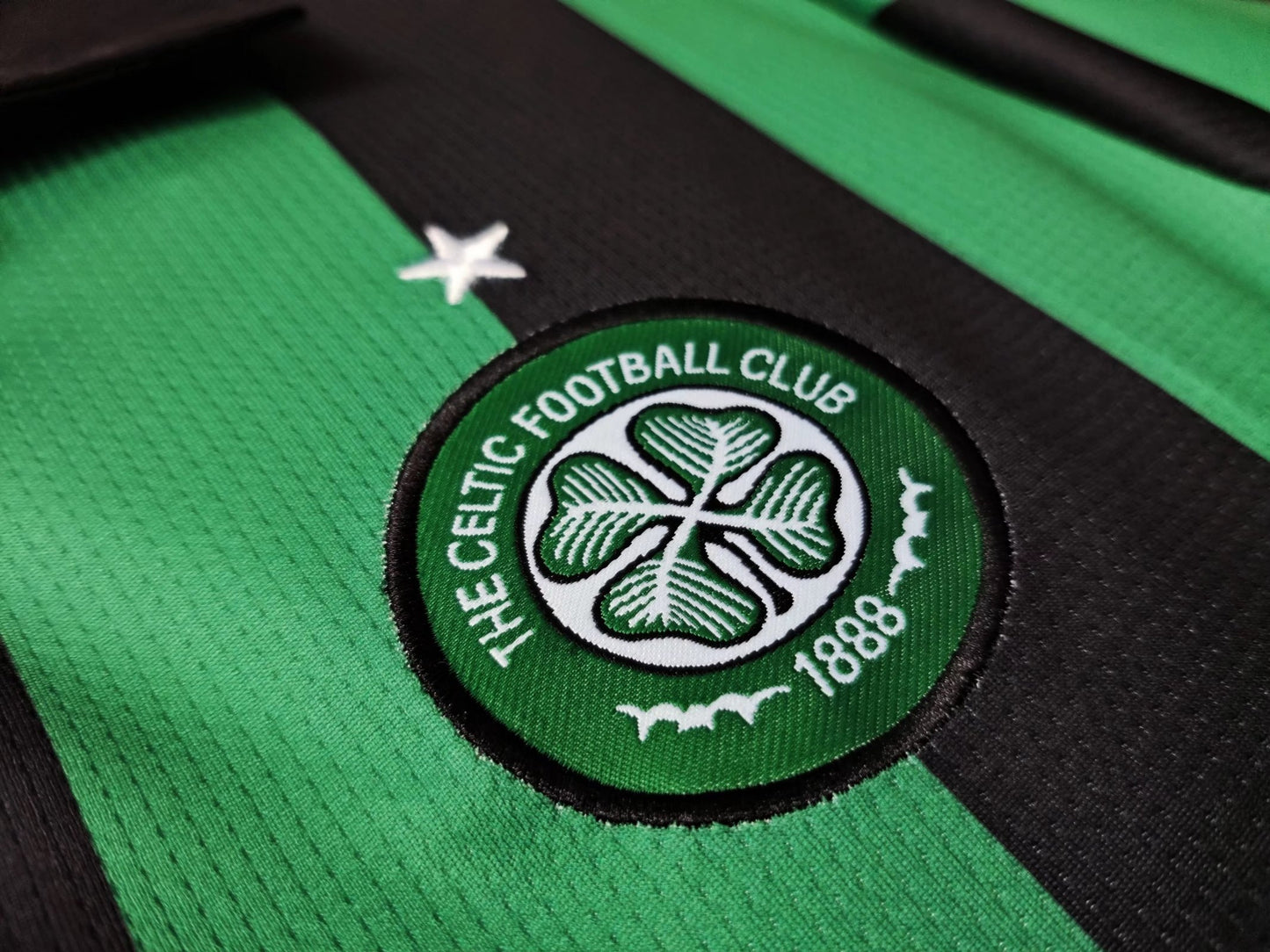 Retro 2006/07 Celtic Away Jersey
