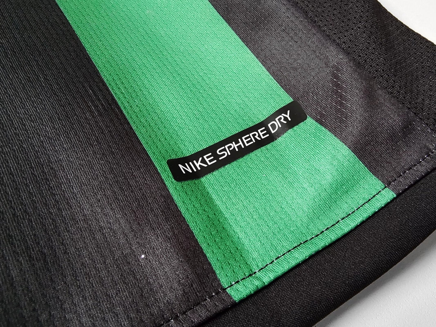 Retro 2006/07 Celtic Away Jersey