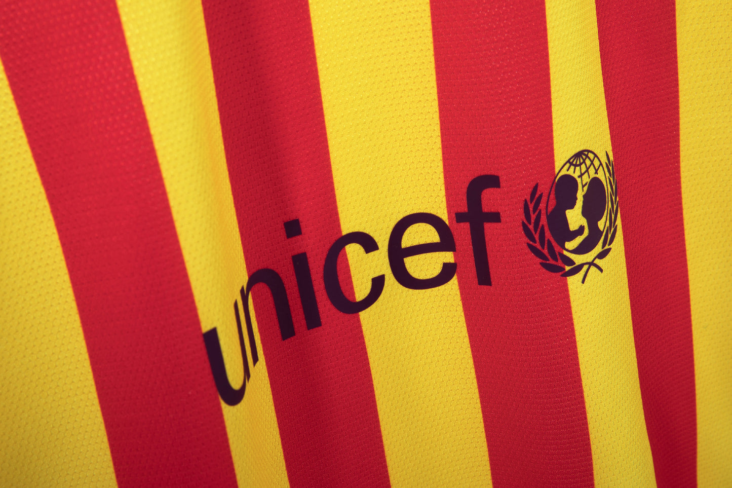 Retro 2013/14 Barcelona Away Jersey Adult