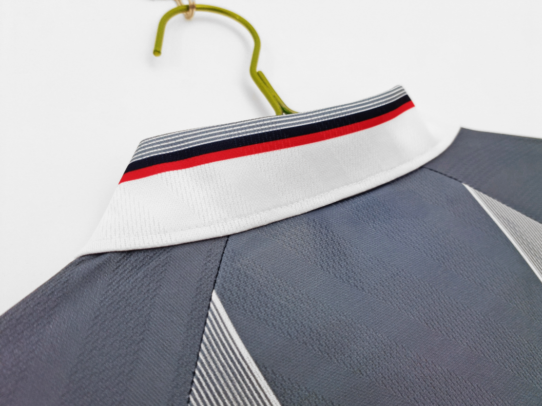 Retro 1996 England Away Kit