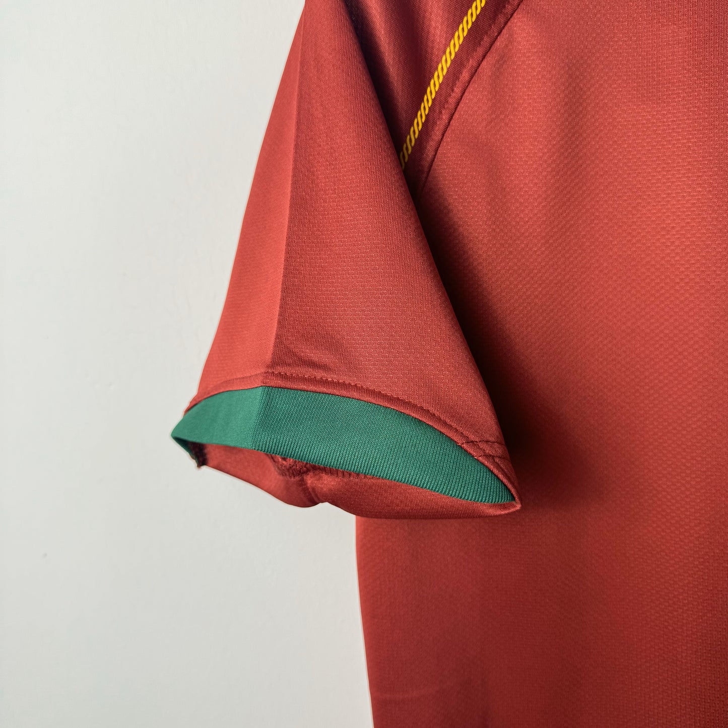 Retro 2006 Portugal Home Kit 7 FIGO