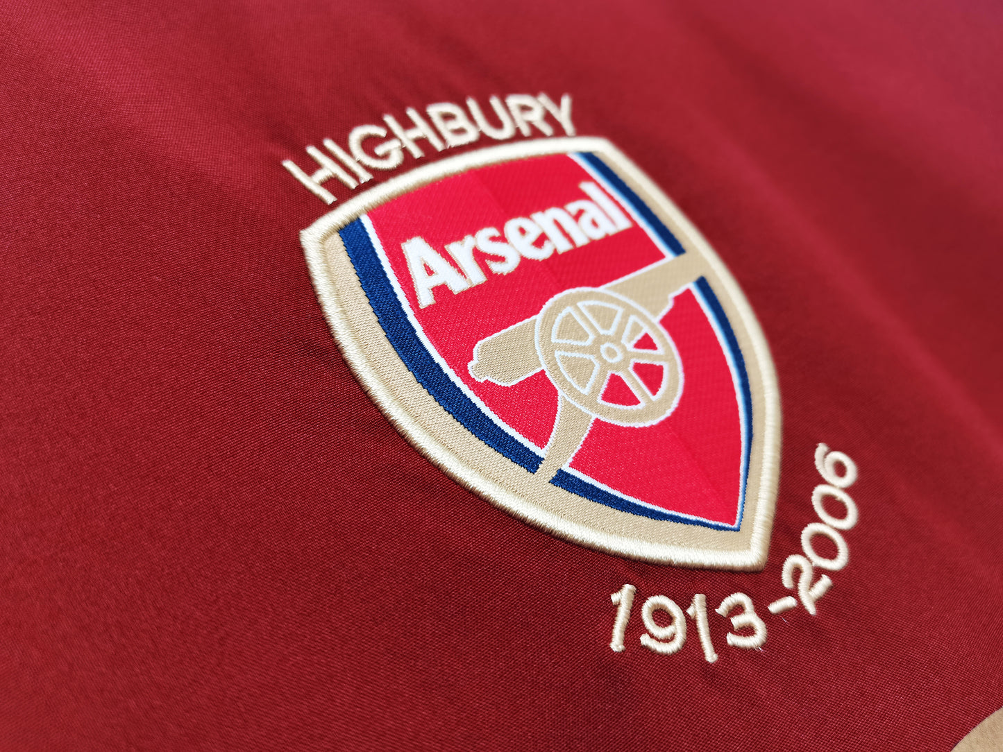 Retro 2005/06 Arsenal At Home Kit Adult