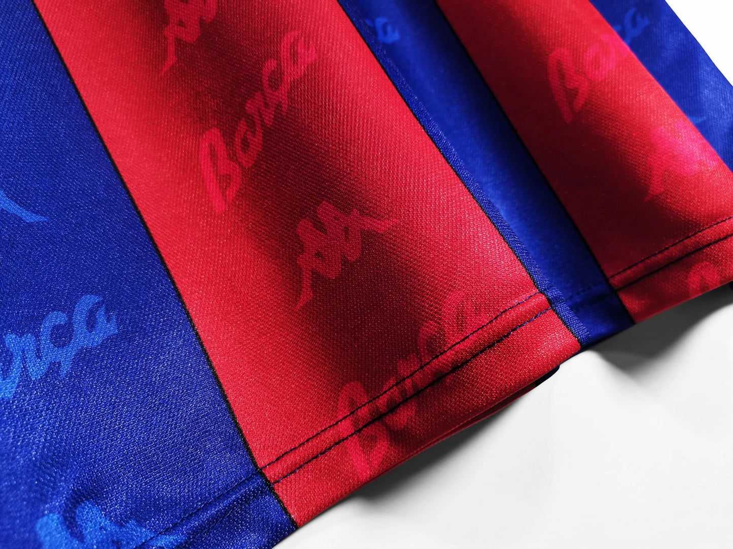 Retro-Fußballtrikot des FC Barcelona aus der Saison 1996/97