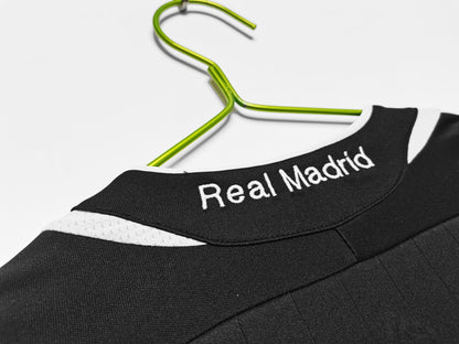 Retro 2006/07 Real Madrid Second Guest Kit Adult