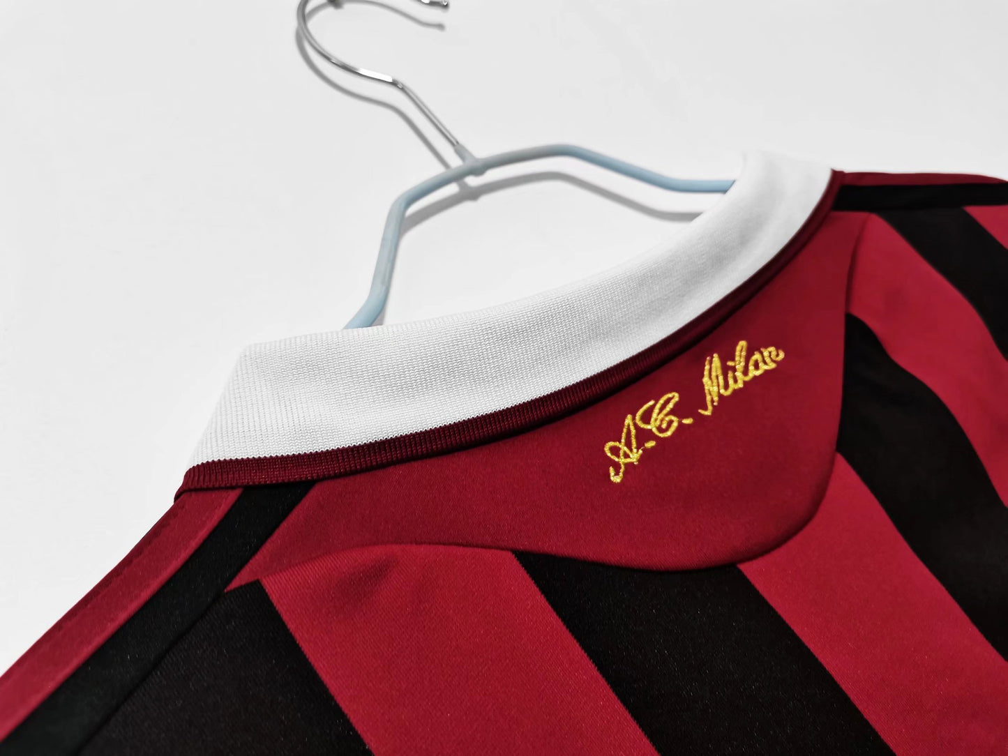 2009/10 AC Mailand Heimtrikot Retro-Fußballtrikot