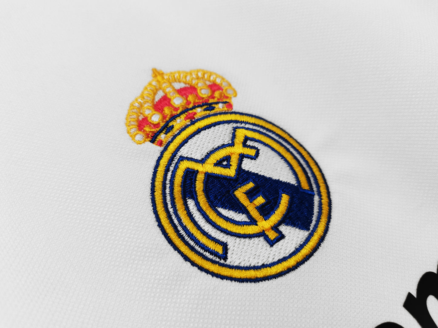 Real Madrid 2008/09 Home Kit Retro Adult Football Shirt
