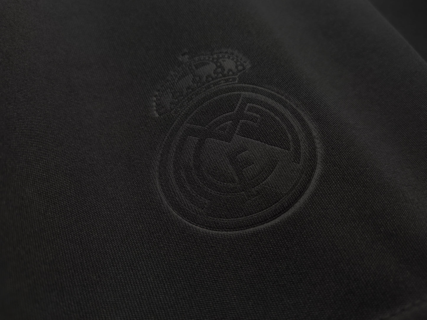 Real Madrid 2008/09 Away Kit Retro Adult Football Shirt