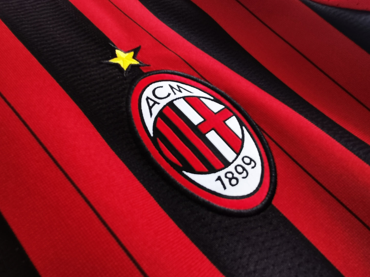 Retro 2013/14 AC Milan Home Kit BECKHAM #32