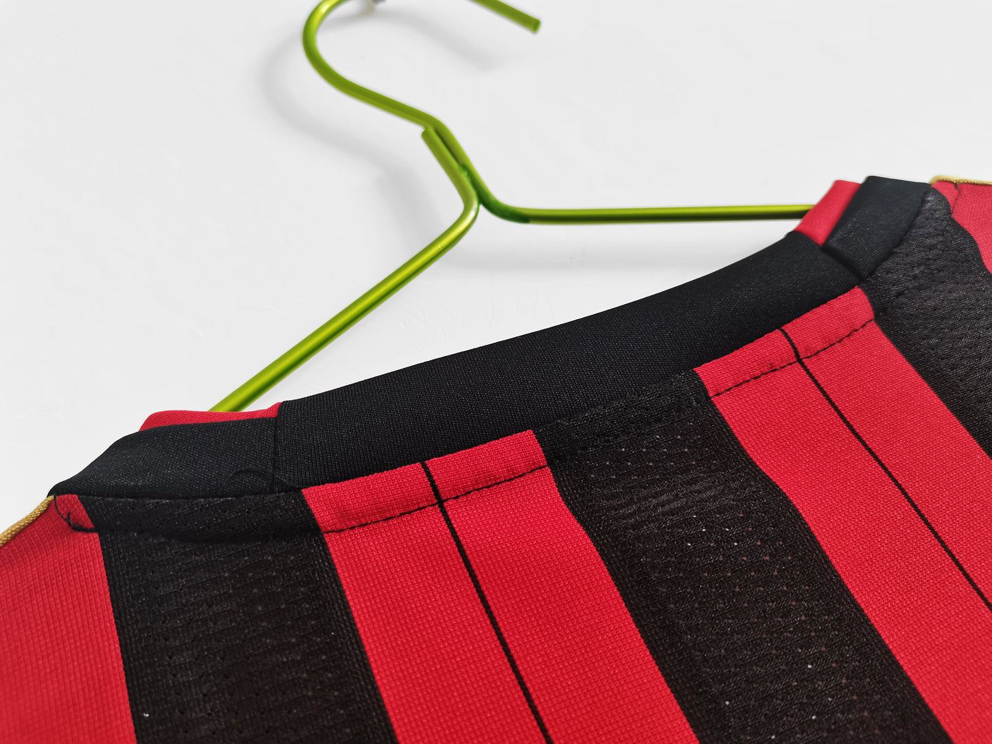 Retro 2013/14 AC Milan Home Kit