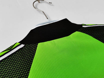 Retro 1998/99 Man United Goalkeeper Green Kit Adult