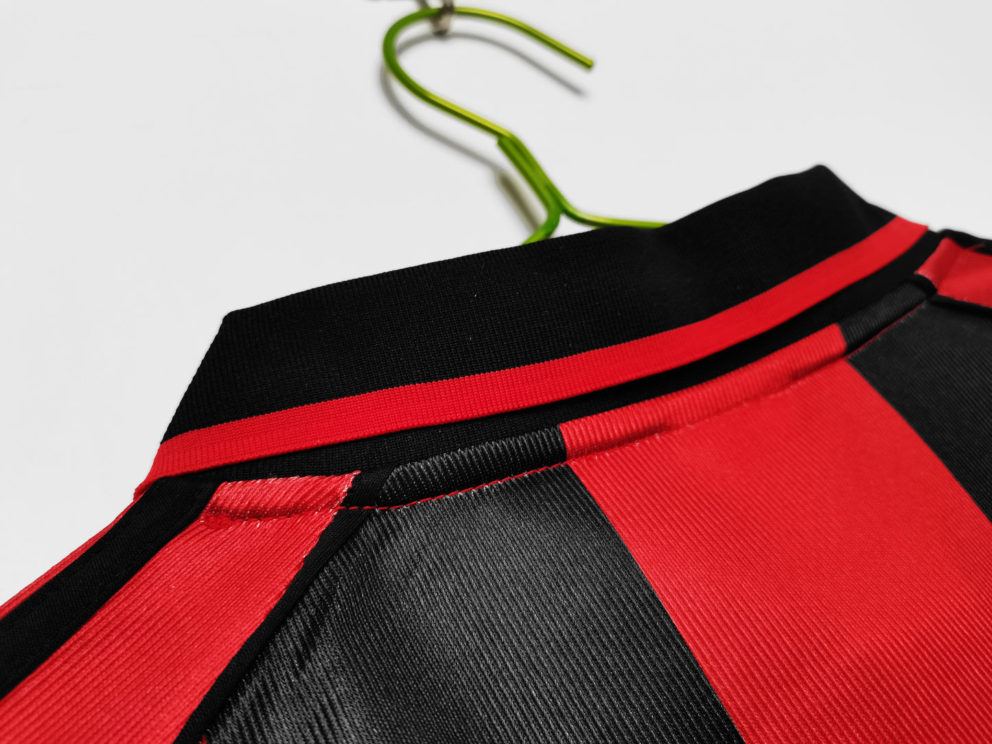 Retro 1998/99 AC Milan Home Kit