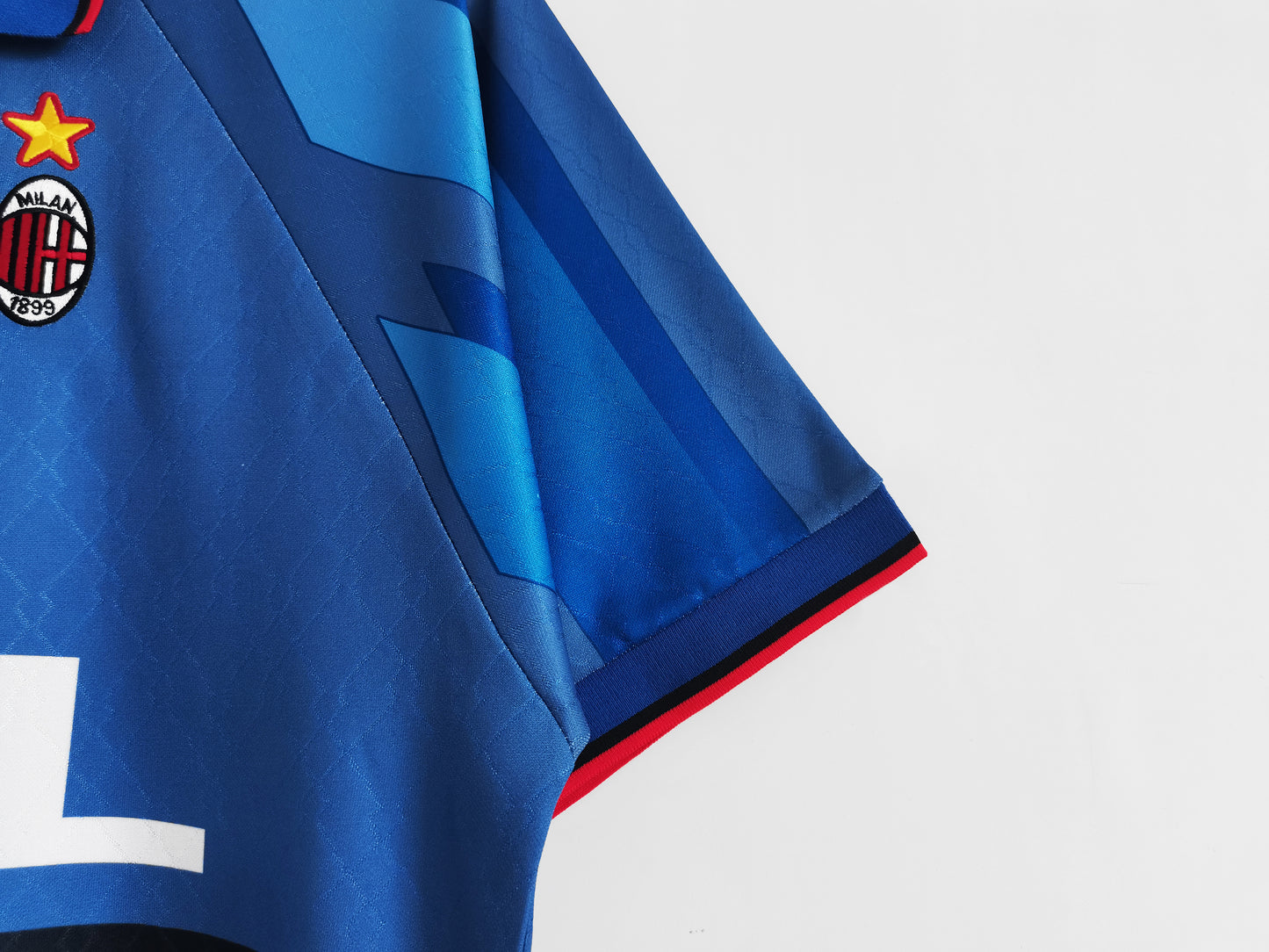 Retro 1995/96 AC Milan Third Kit