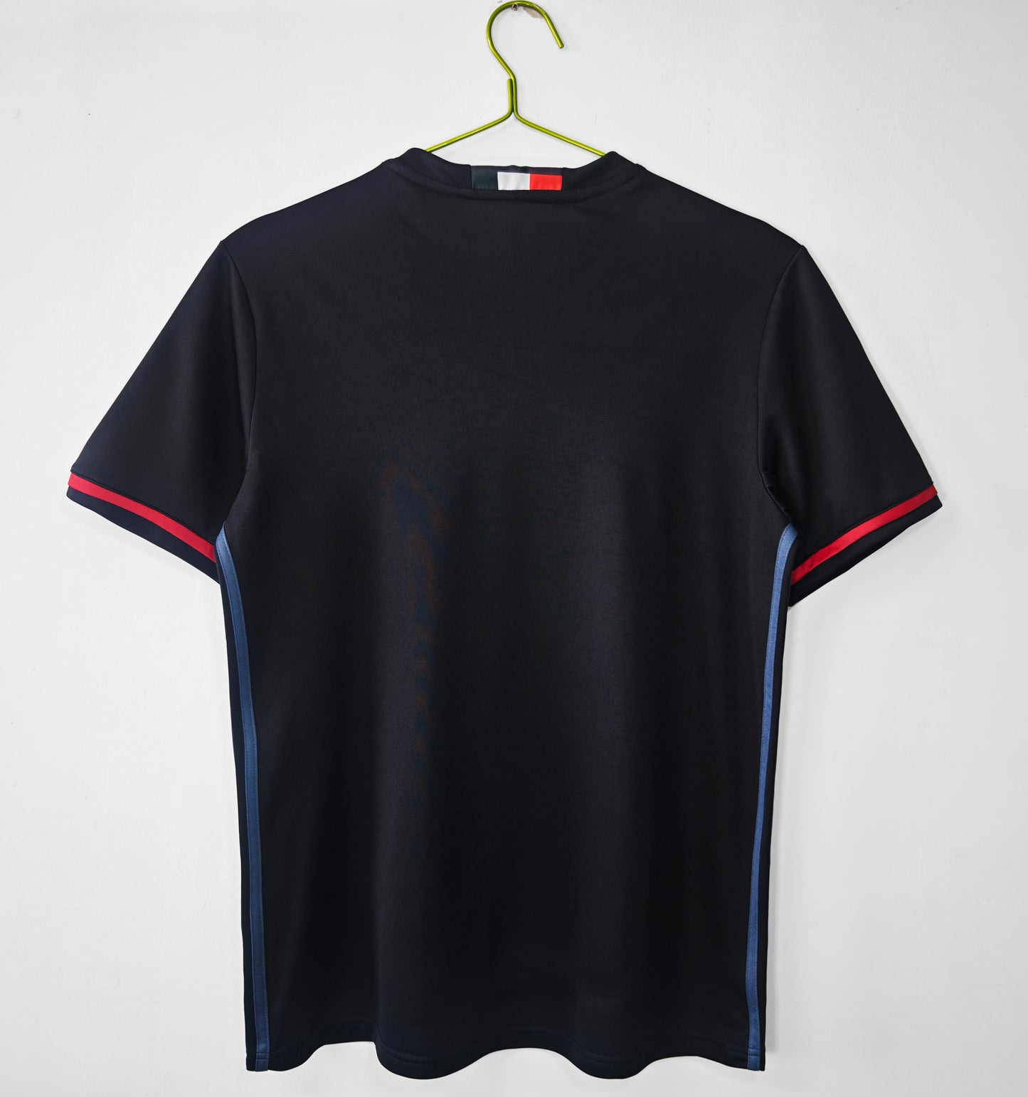 Retro 2016/17 AC Milan Home Kit