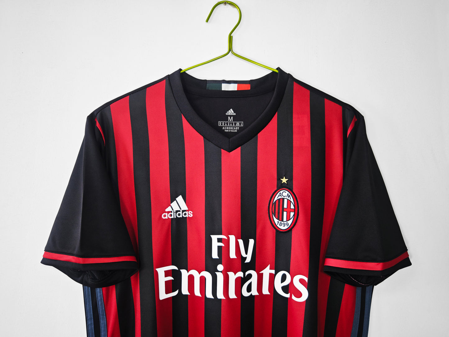 Retro 2016/17 AC Milan Home Kit