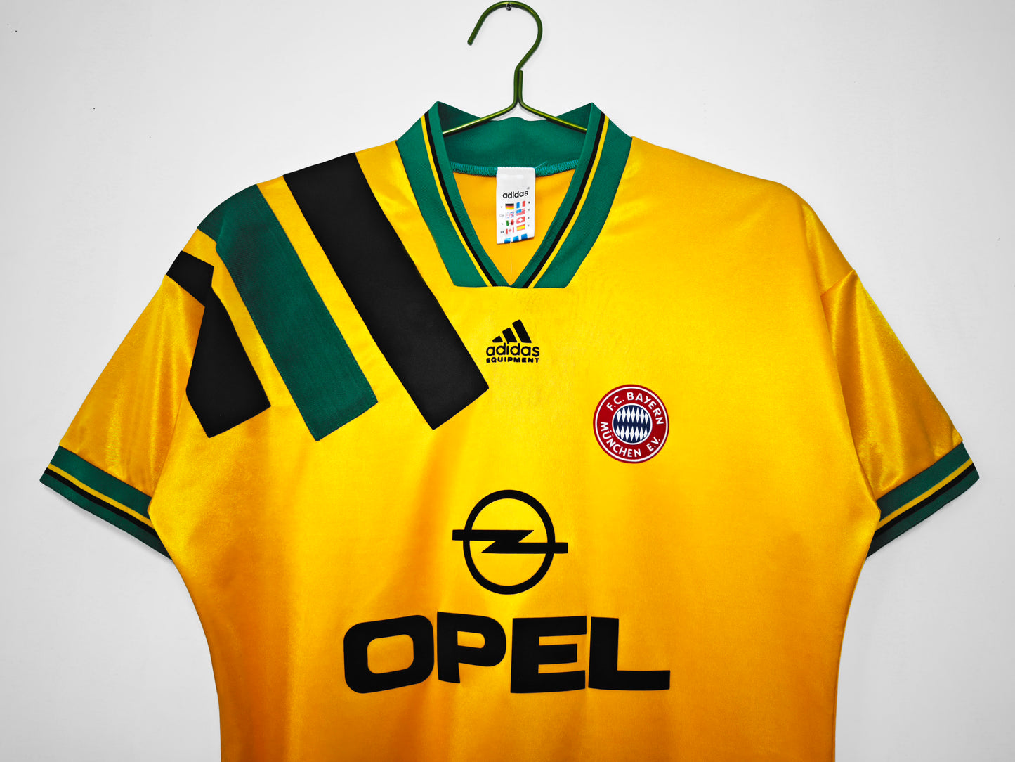 Retro 1993/95 Bayern Away Kit Adult