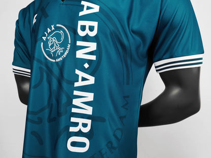Retro 1995/96 Ajax Away Kit Adult
