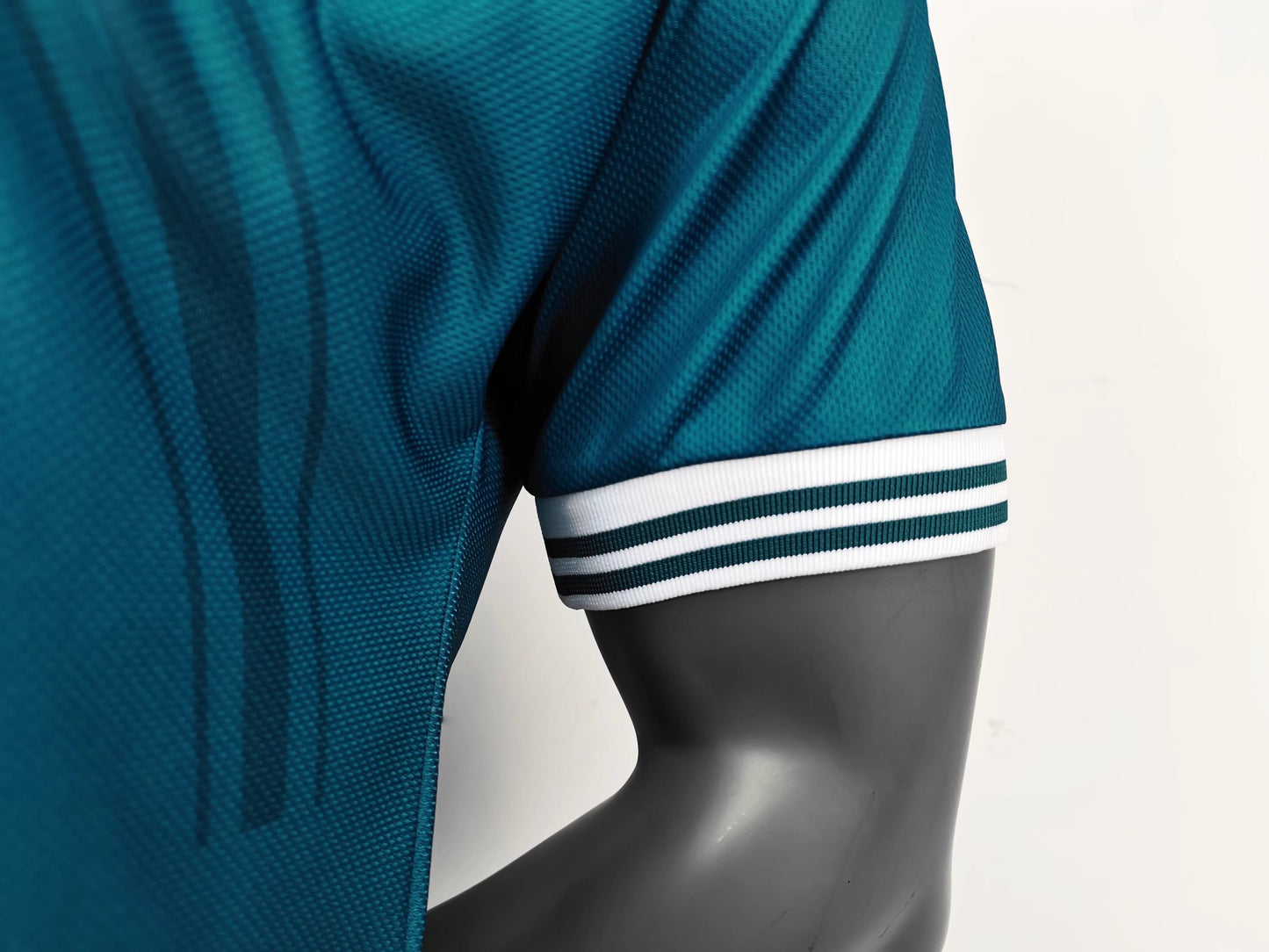 Retro 1995/96 Ajax Away Kit Adult
