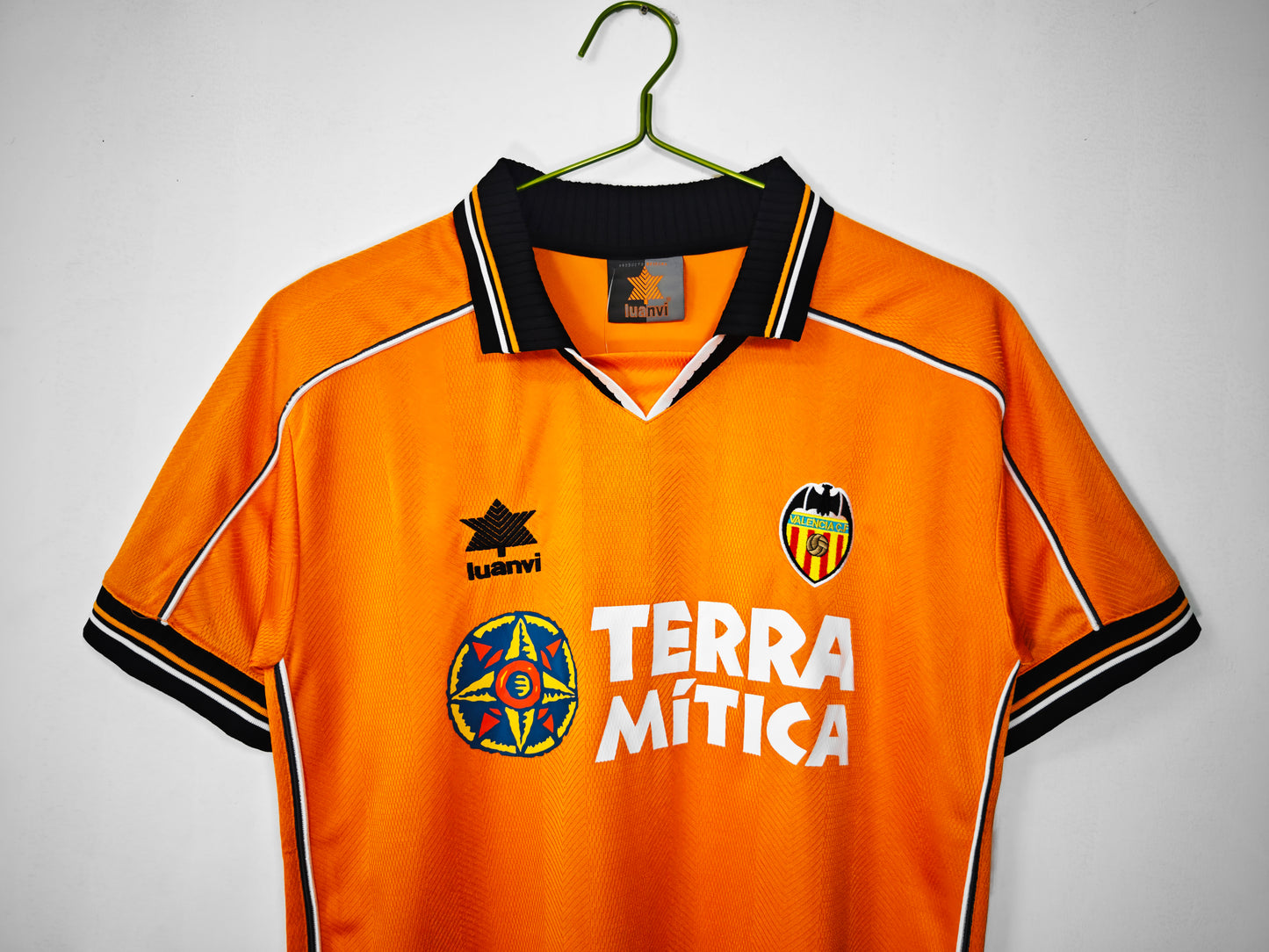 Retro 1999/00 Valencia Away Kit Adult