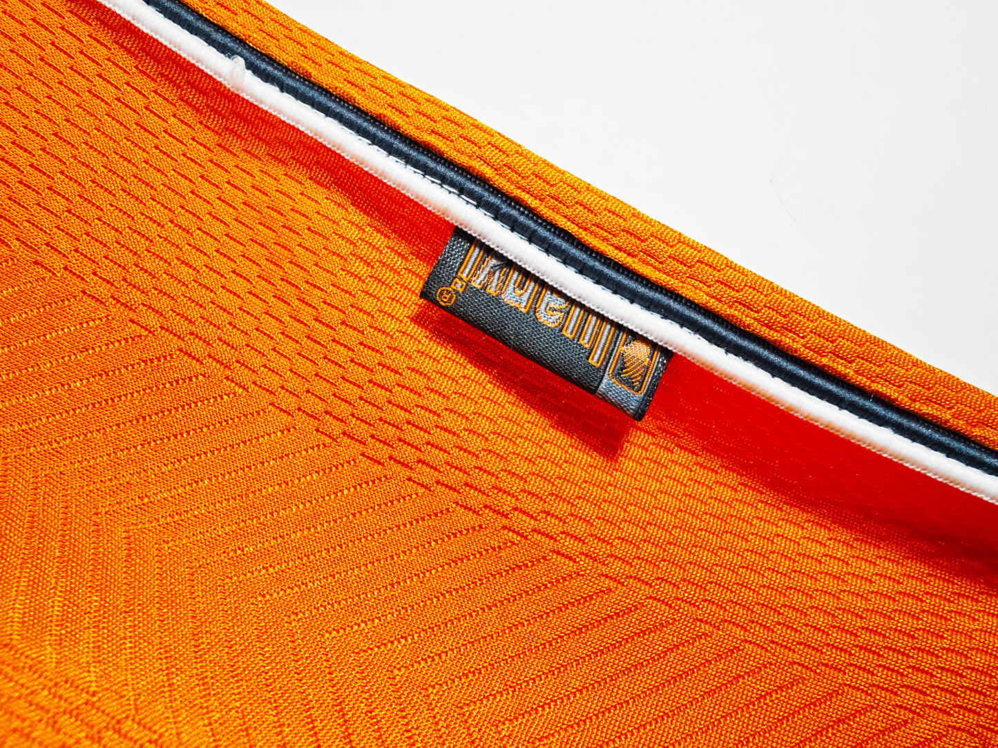 Retro 1999/00 Valencia Away Kit Adult