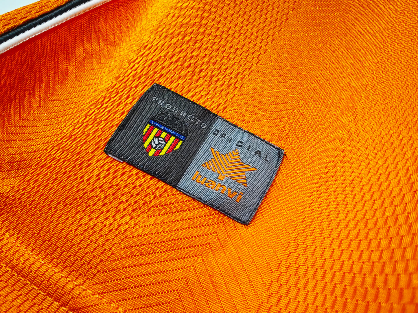 Retro 1999/00 Valencia Away Kit Adult