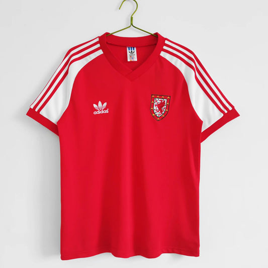 Retro 2015/16 Wales Home Jersey