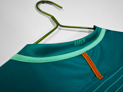Retro 2016/17 Barcelona Second Kit Adult