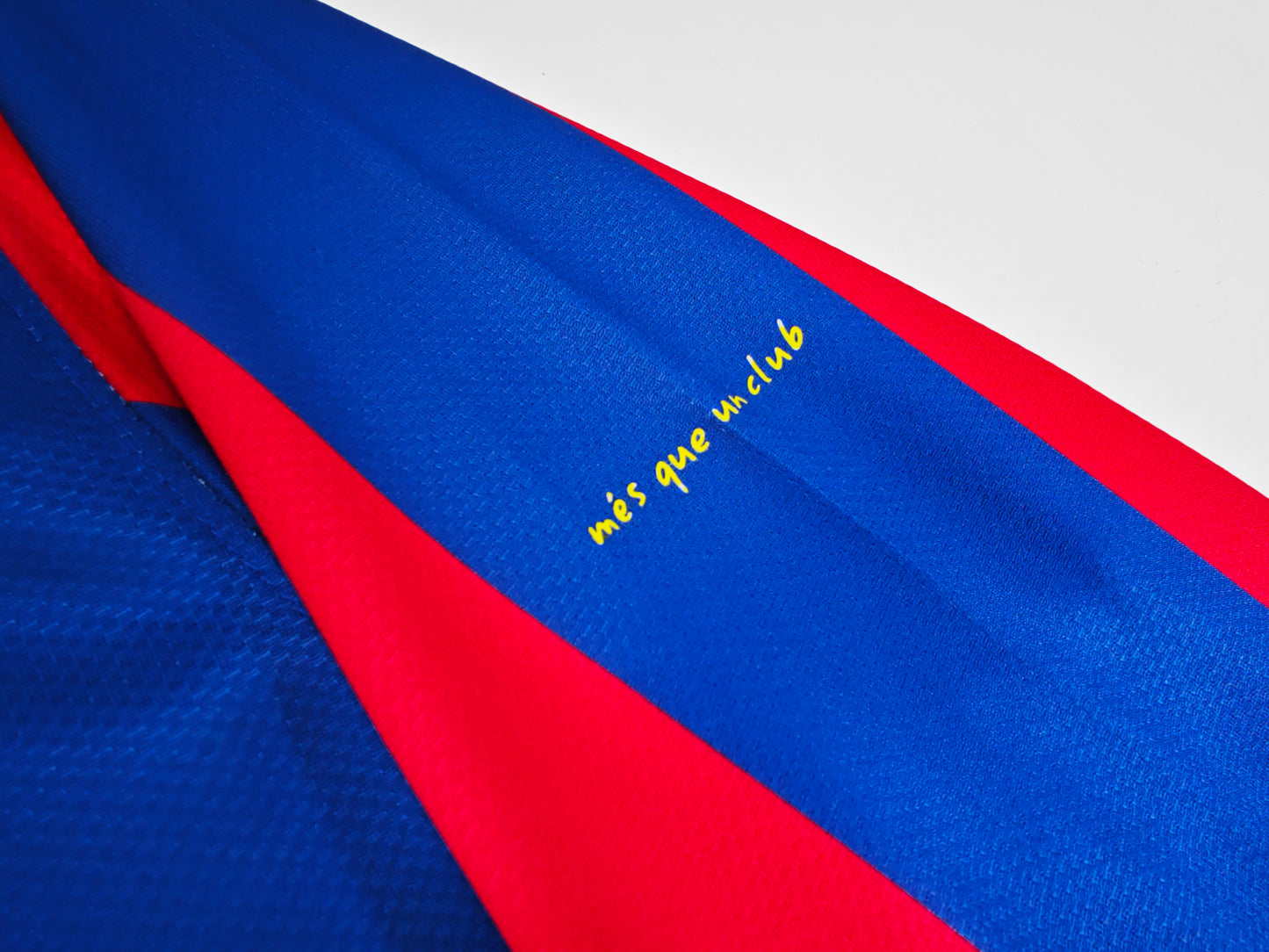 Retro 2010/11 Barcelona At Home Kit Adult