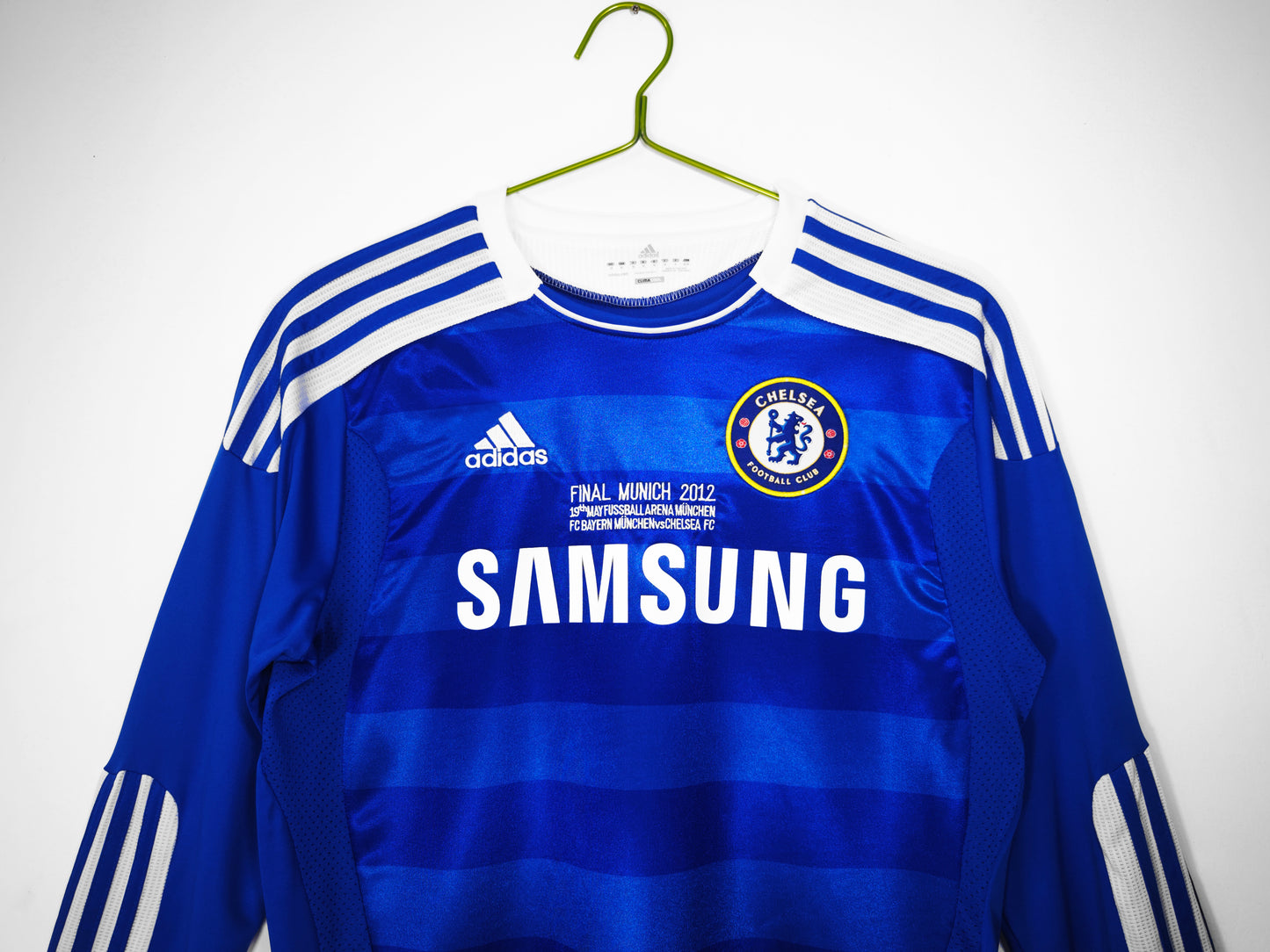 Retro 2011/12 Chelsea Home Kit Adult
