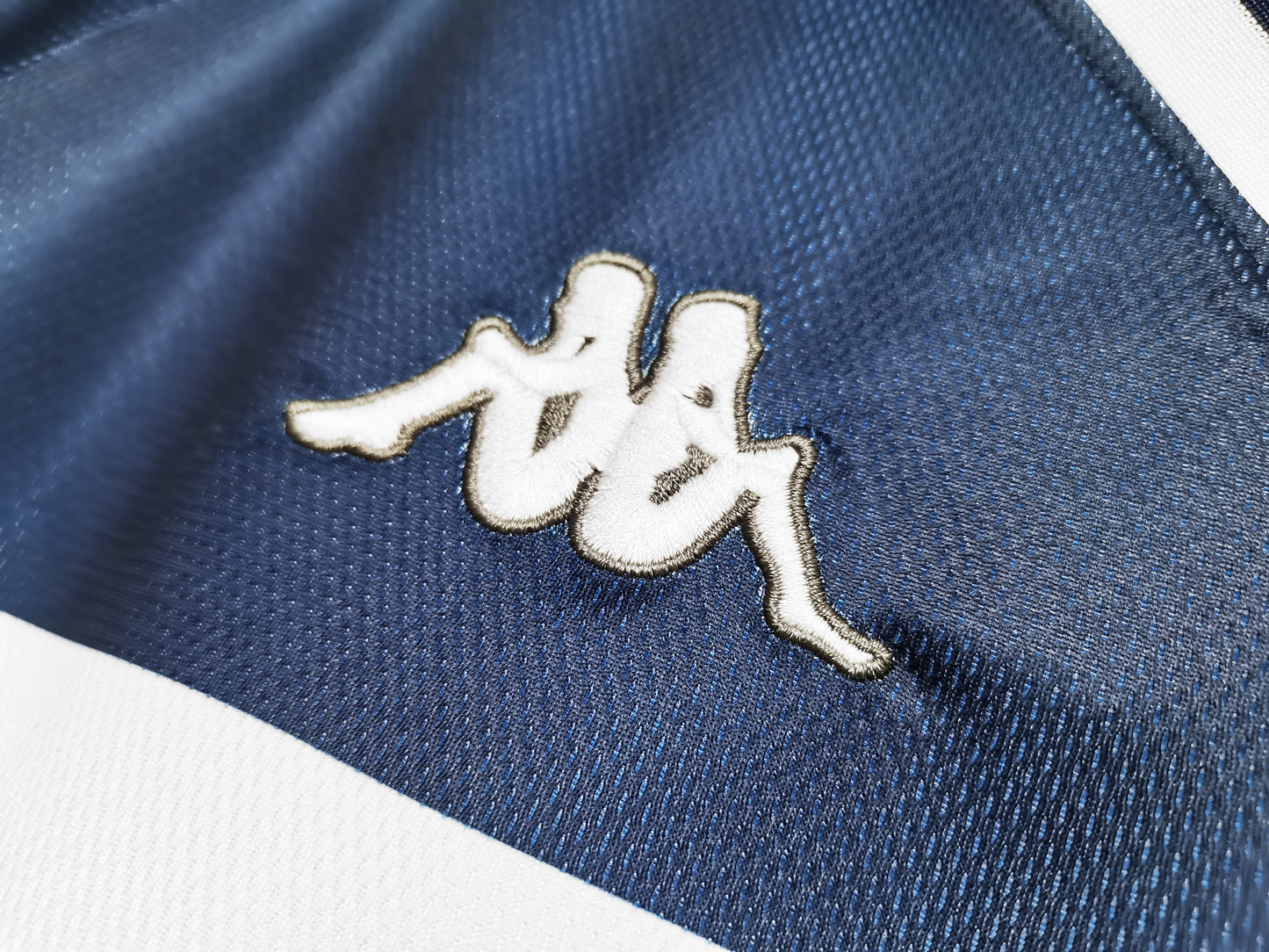 Retro 1997/98 Manchester City Away Jersey