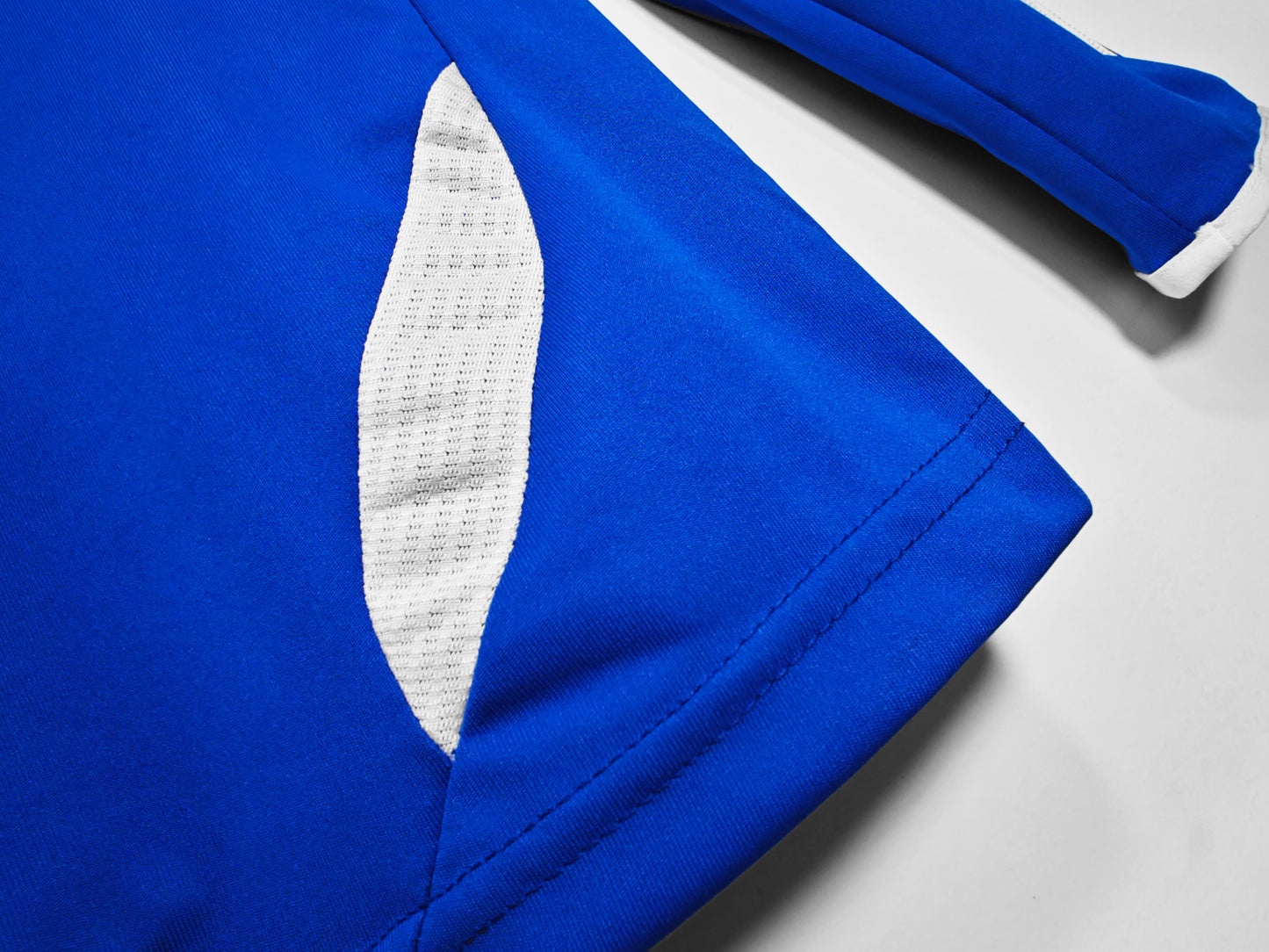 Retro 2011/12 Chelsea Home Kit Adult