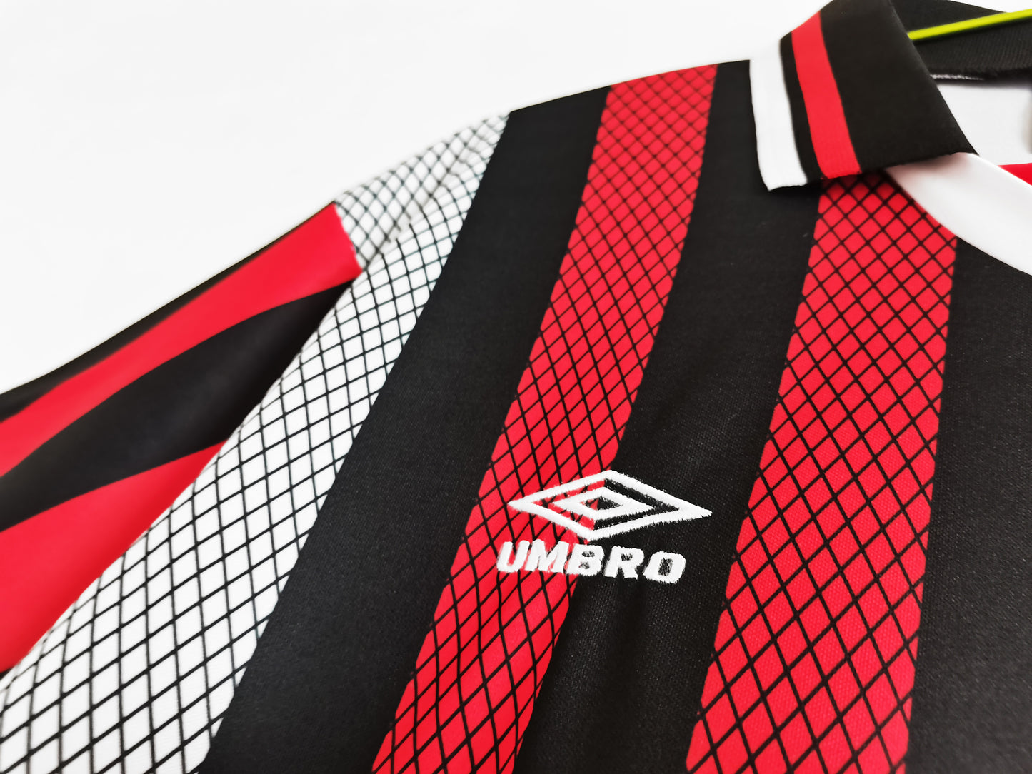 Retro 1994/96 Manchester City Away Jersey