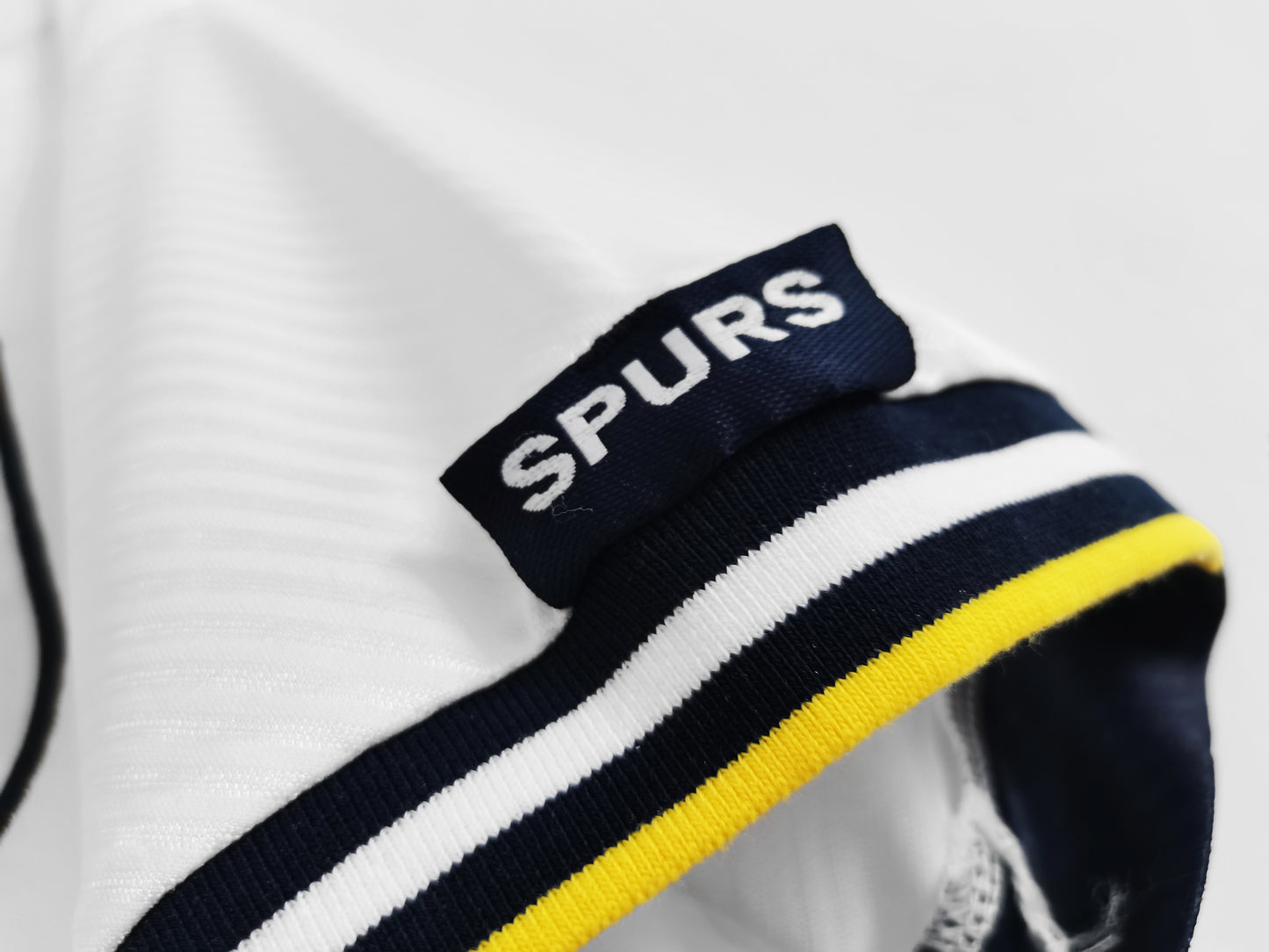 Retro 1994/95 Tottenham Home Kit