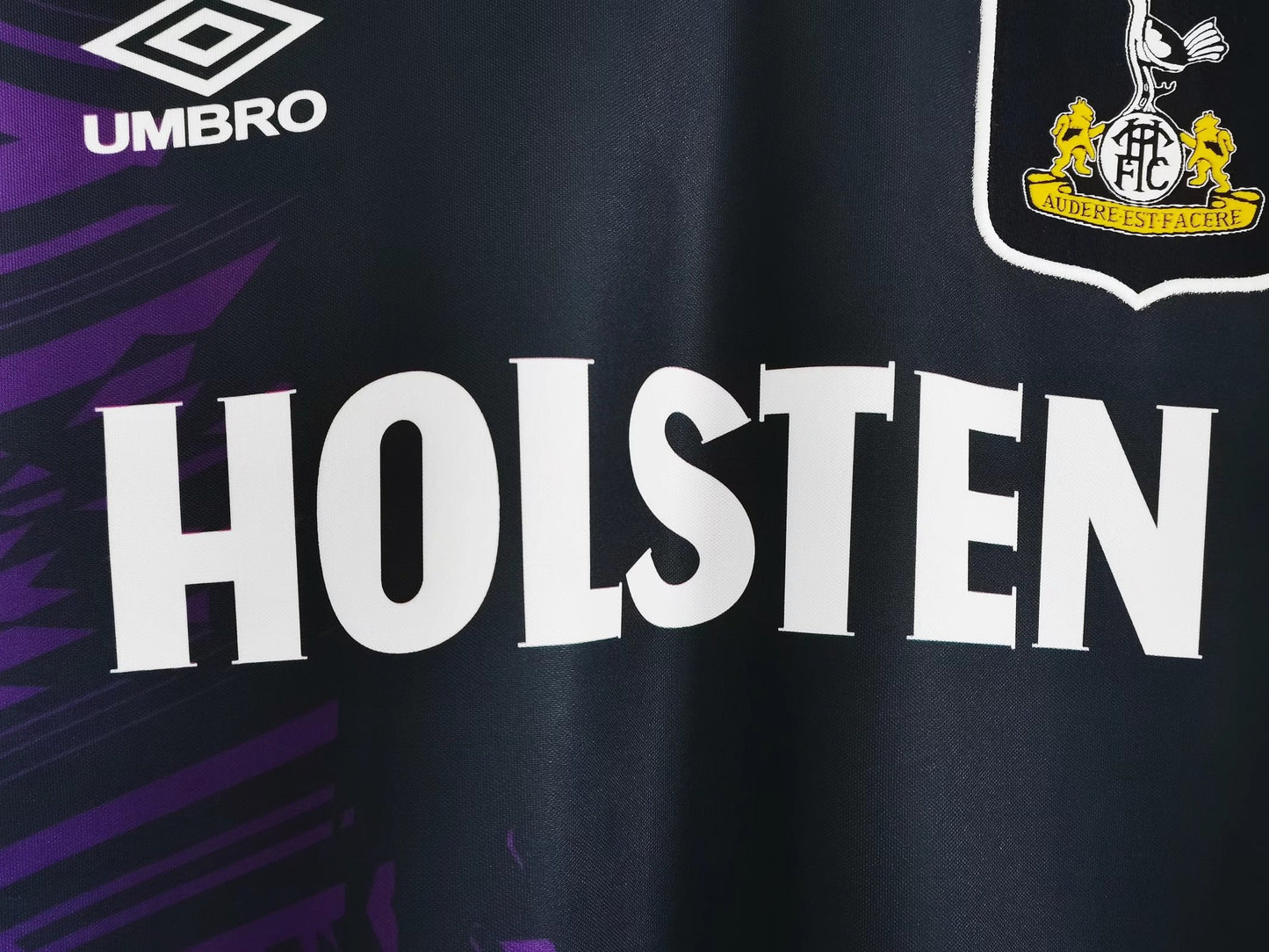 Retro 1994/95 Tottenham Away Kit