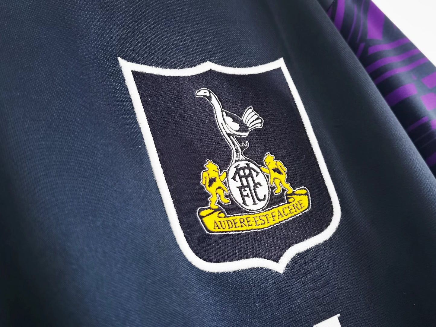 Retro 1994/95 Tottenham Away Kit