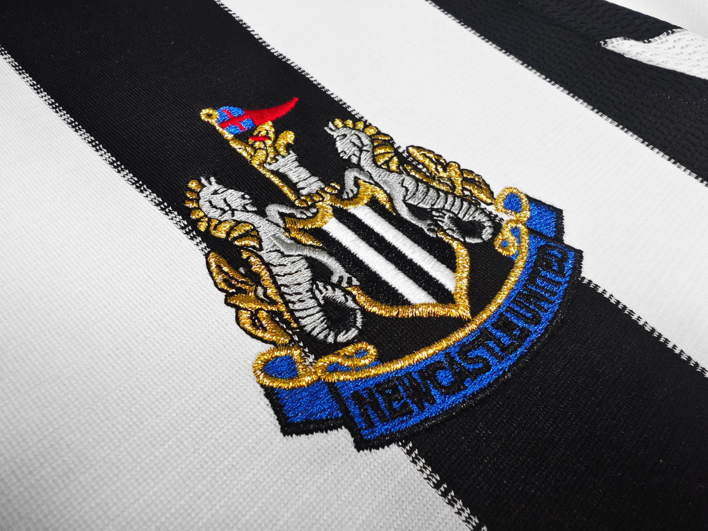 Retro 1999/00 Newcastle United Home Jersey