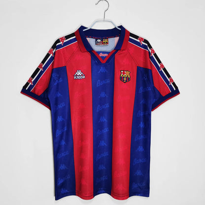 Retro-Fußballtrikot des FC Barcelona aus der Saison 1996/97