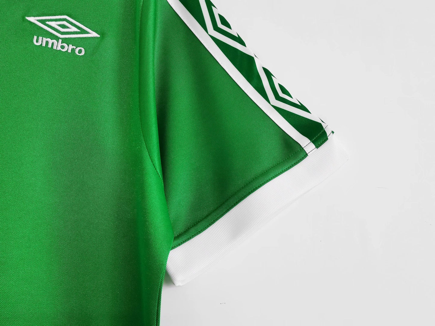 Retro 1980 Celtic Home Jersey